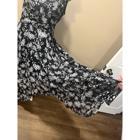 Banana Republic Black Gray Floral Maxi Dress 14 Asymmetrical Hem Flowy Ruffle - Picture 4 of 12
